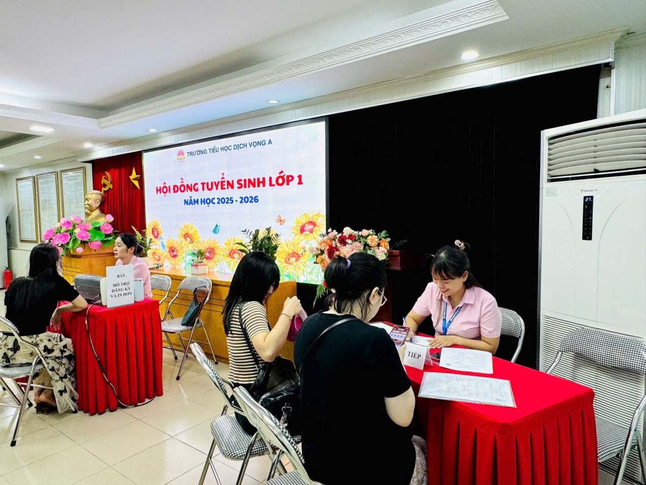 Tuyển sinh lớp 1 năm học 2025-2026 tại trường Tiểu học Dịch Vọng A- Ảnh 4.
