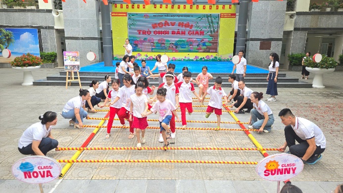 A group of children playing a game  AI-generated content may be incorrect.