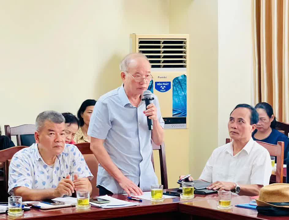 Phường Bạch Mai: cán bộ Mặt trận tích cực góp ý dự thảo Báo cáo chính trị trình Đại hội Đảng các cấp- Ảnh 2.