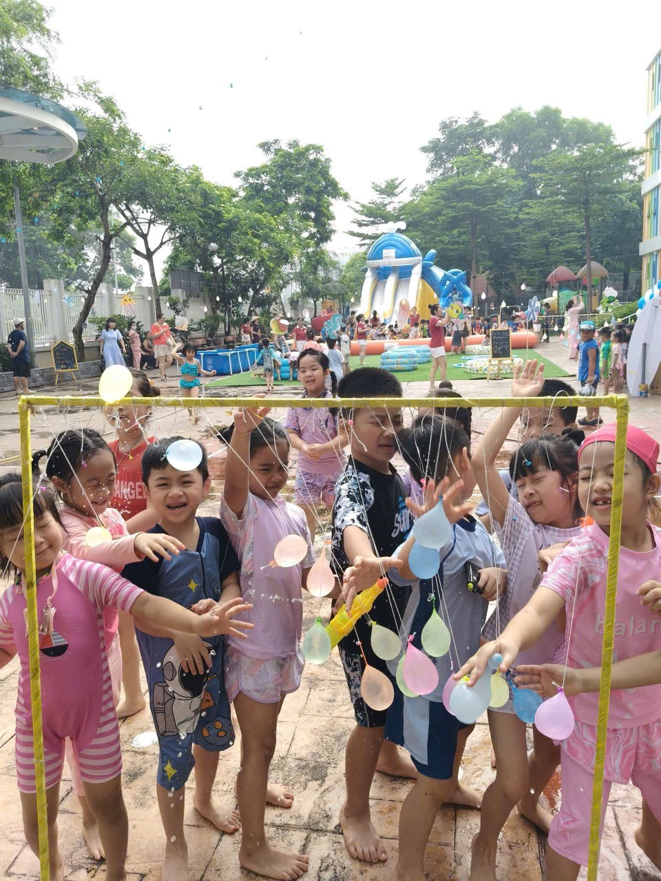 TRƯỜNG MẦM NON NAM TRUNG YÊN VỚI “LỄ HỘI NƯỚC MÙA HÈ - WATER FESTIVAL 2025"- Ảnh 3.