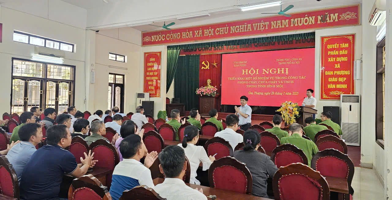 Triển khai thực hiện công tác PCCC và CNCH trên địa bàn xã Đan Phượng.- Ảnh 1.