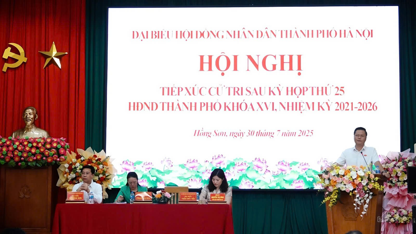 Đại biểu HĐND thành phố Hà Nội tiếp xúc cử tri các xã Hồng Sơn, Phúc Sơn, Mỹ Đức và Hương Sơn sau kỳ họp thứ 25, HĐND Thành phố- Ảnh 4.