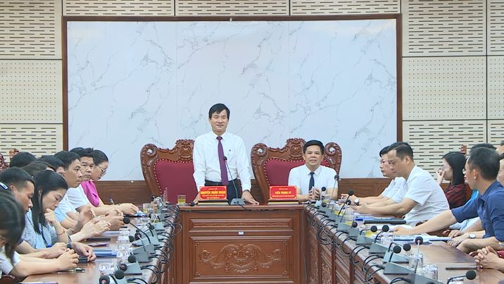 Xã Phúc Thọ công bố và trao Quyết định về công tác cán bộ- Ảnh 1.