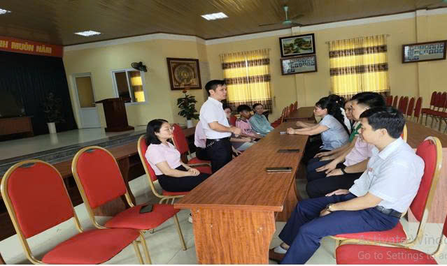 Phòng giao dịch Ngân hàng Chính sách xã hội Ba Vì  lan tỏa yêu thương và tiếp thêm động lực học tập cho các em học sinh nghèo hiếu học- Ảnh 2.