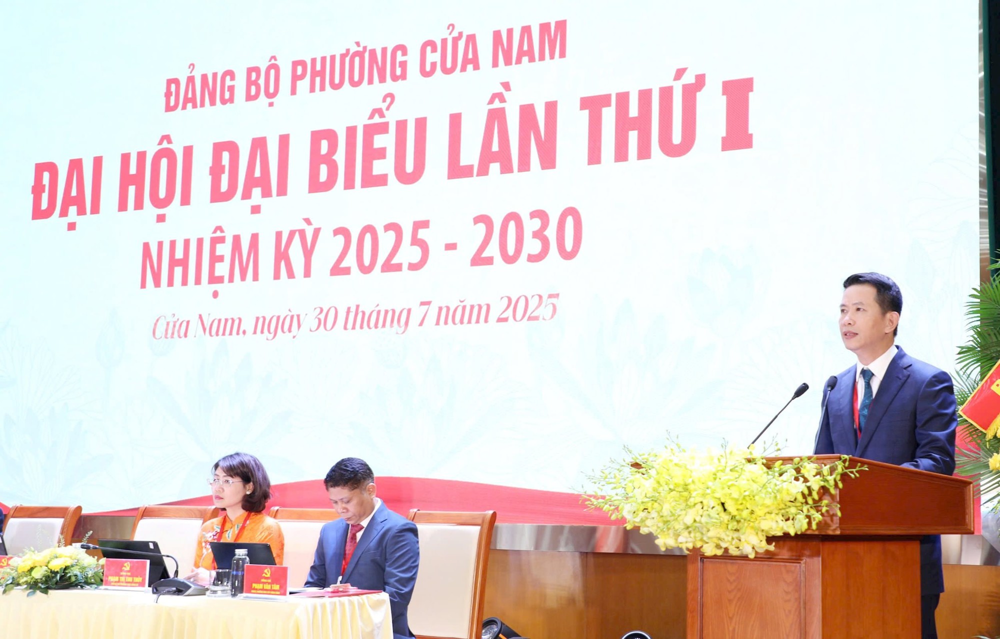 Đại hội đại biểu Đảng bộ phường Cửa Nam lần thứ I, nhiệm kỳ 2025 - 2030 Xây dựng phường Cửa Nam là trung tâm dịch vụ - thương mại - du lịch của Thủ đô- Ảnh 3.