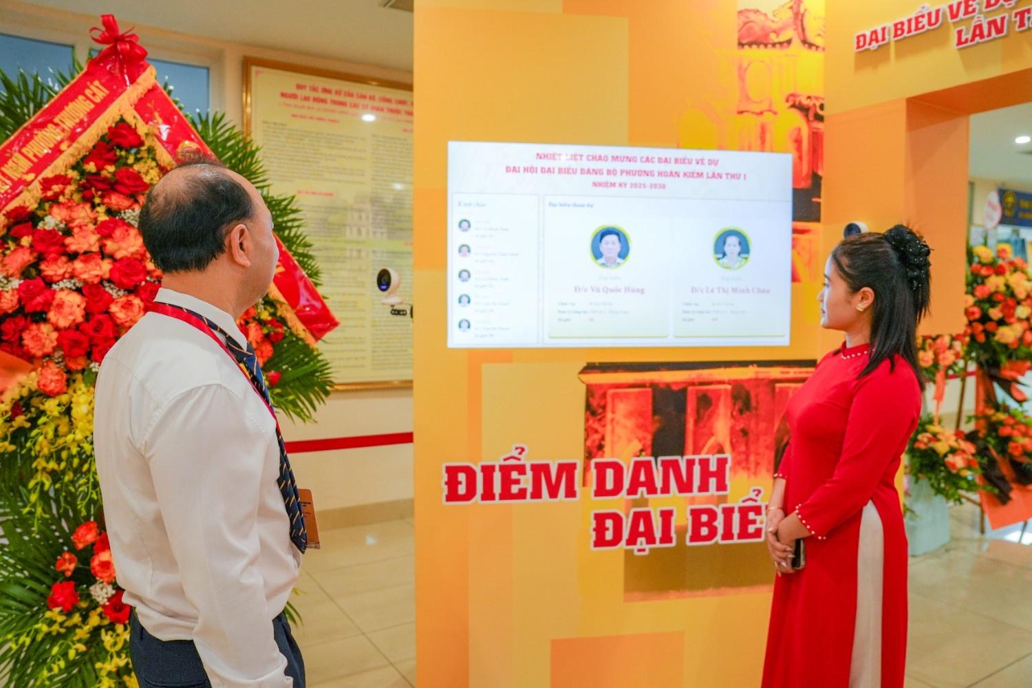 Mô hình Đại hội ứng dụng công nghệ cao tại Đại hội Đại biểu phường Hoàn Kiếm lần thứ I- Ảnh 5.