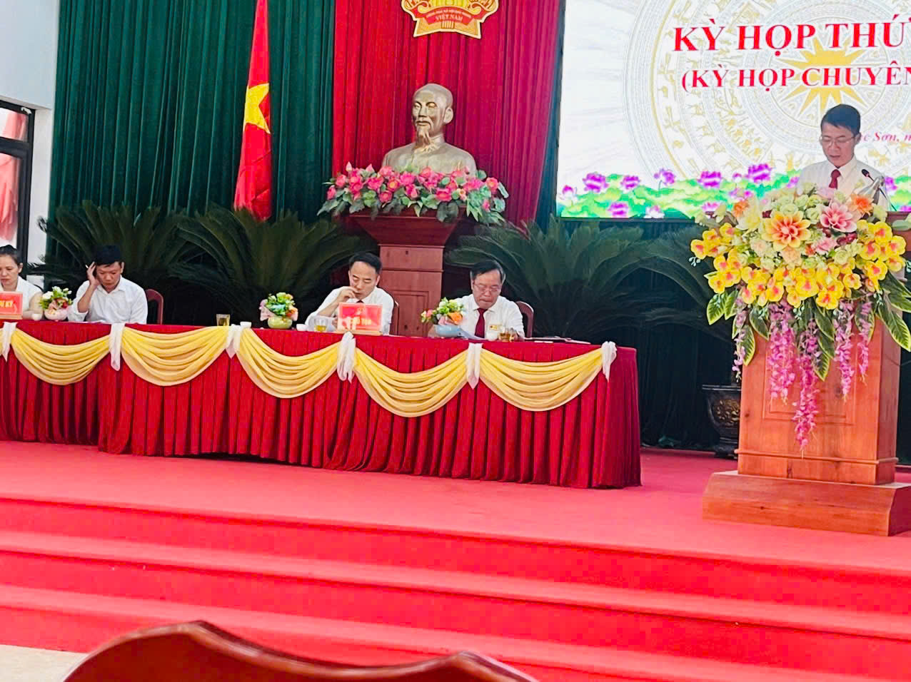 HĐND XÃ PHÚC SƠN TỔ CHỨC THÀNH CÔNG KỲ HỌP THỨ HAI – KHÓA I, NHIỆM KỲ 2021-2026- Ảnh 4.