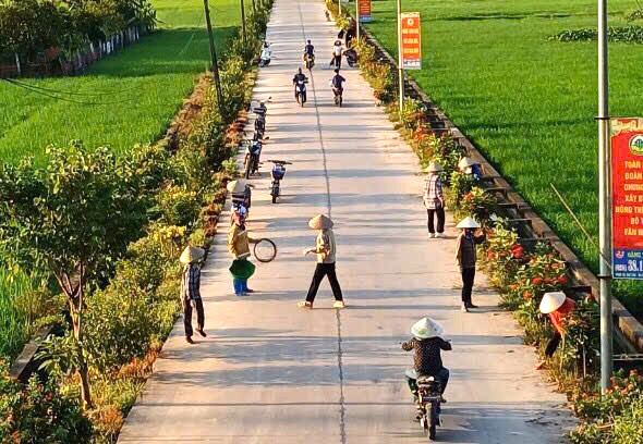 PHÁT ĐỘNG RA QUÂN TỔNG VỆ SINH MÔI TRƯỜNG TRÊN TOÀN ĐỊA BÀN XÃ NỘI BÀI- Ảnh 1.