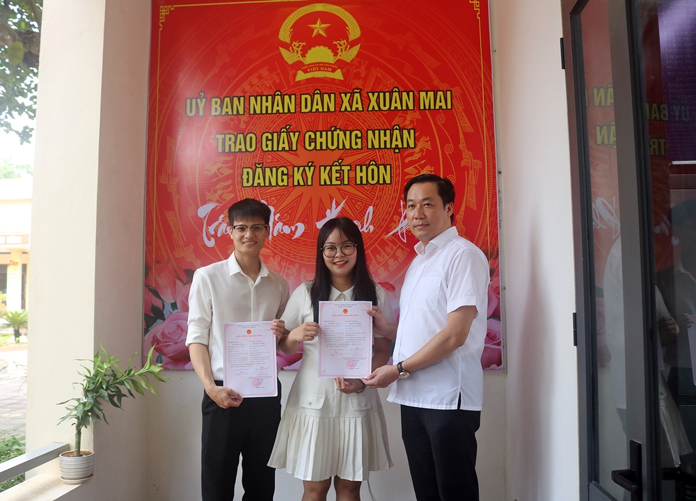 G:\XA XUANMAI\BCH 1\New folder\KET HON1.JPG