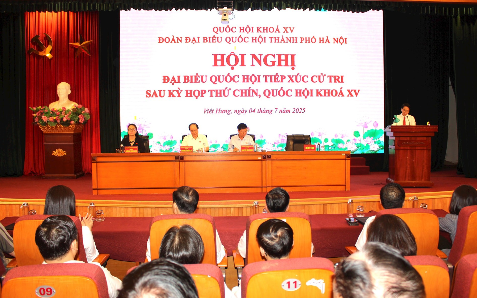 Cử tri Hà Nội vui mừng khi mô hình chính quyền địa phương 2 cấp đã đồng bộ, vận hành trơn tru