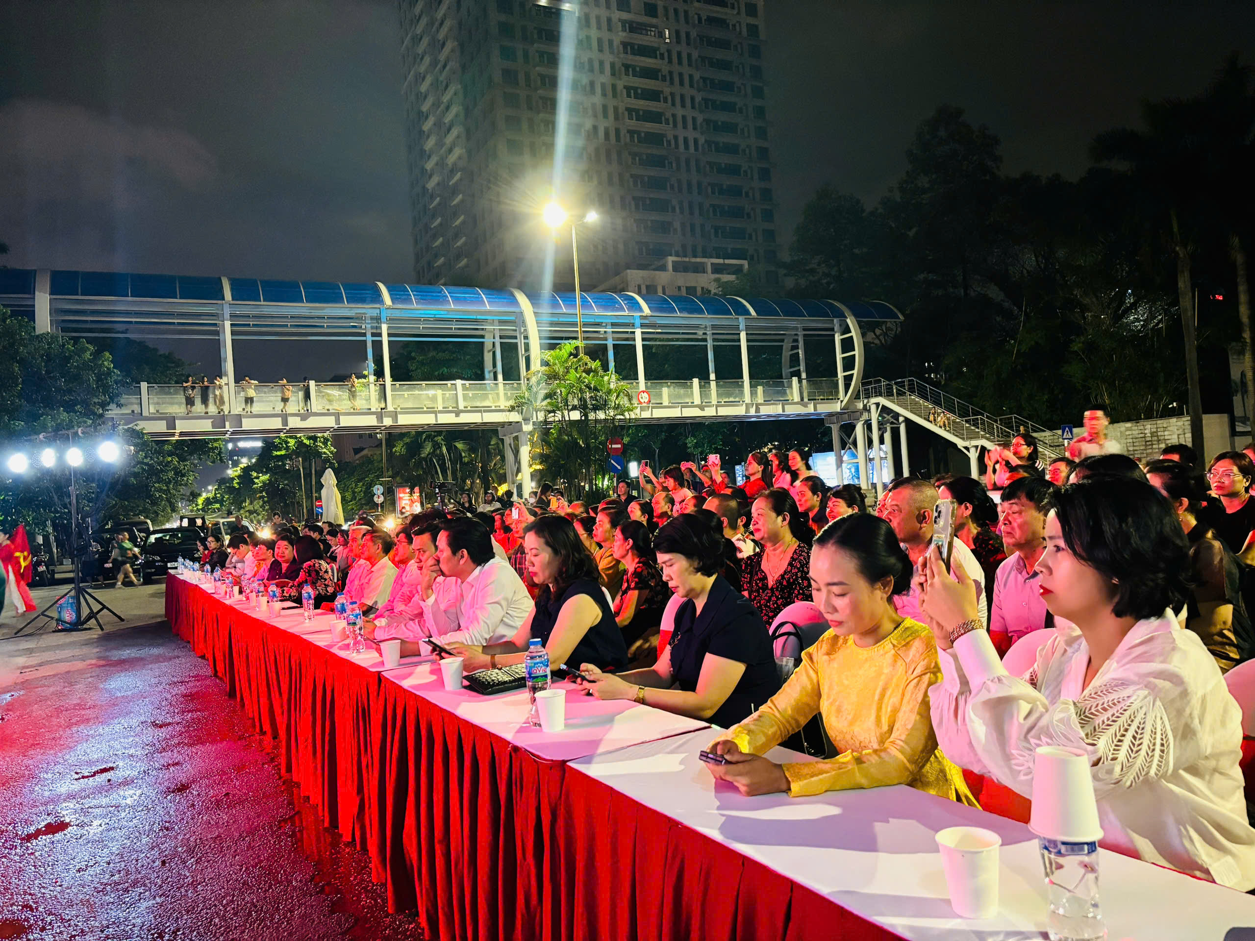 Một số hình ảnh về phường Nghĩa Đô- Ảnh 12.