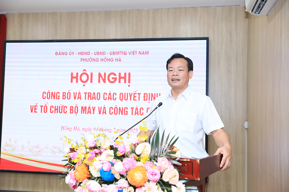 Phường Hồng Hà công bố các quyết định về tổ chức bộ máy và công tác cán bộ- Ảnh 10.