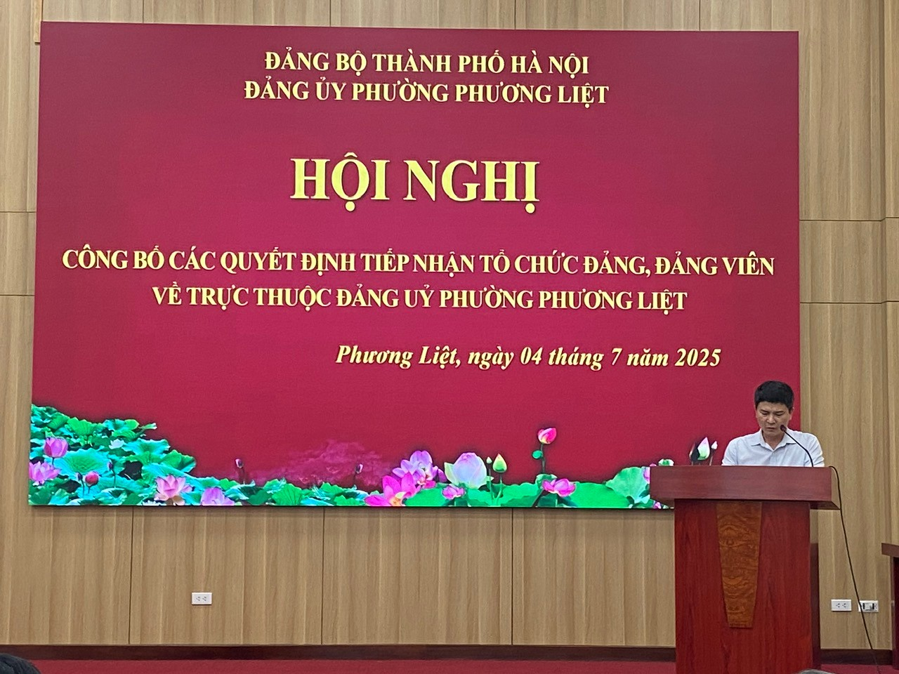 Đảng ủy, HĐND, UBND, Ủy ban MTTQVN phường Phương Liệt tổ chức Hội nghị công bố các Quyết định tiếp nhận tổ chức đảng, đảng viên- Ảnh 1.