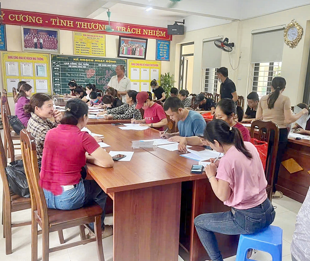 Bậc Tiểu học tích cực ứng dụng chuyển đổi số trong tuyển sinh đầu cấp năm học 2025 – 2026- Ảnh 1.