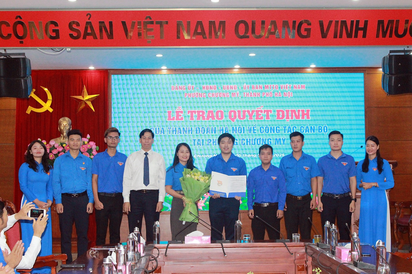Lễ trao quyết định của Thành đoàn Hà Nội về công tác cán bộ tại phường Chương Mỹ- Ảnh 3.