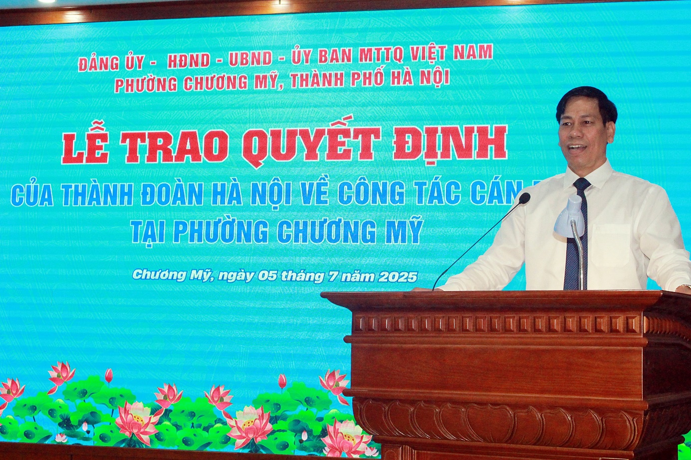 Lễ trao quyết định của Thành đoàn Hà Nội về công tác cán bộ tại phường Chương Mỹ- Ảnh 4.