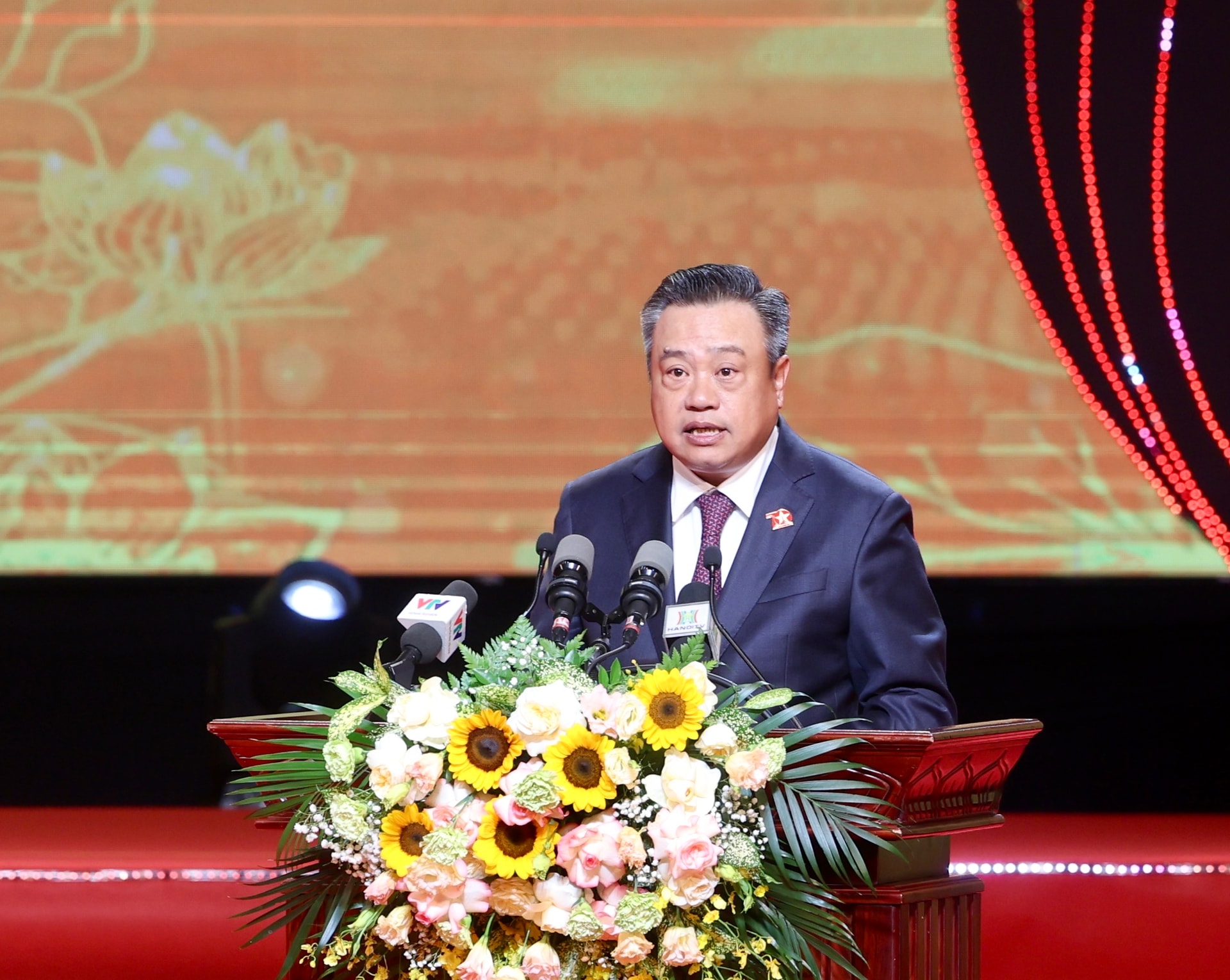 Hà Nội phát động phong trào “Người tốt, việc tốt” năm 2025- Ảnh 1.
