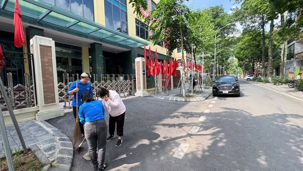 Thanh Niên Phương Liệt hưởng ứng phong trào “Sáng - Xanh - Sạch - Đẹp”- Ảnh 2.