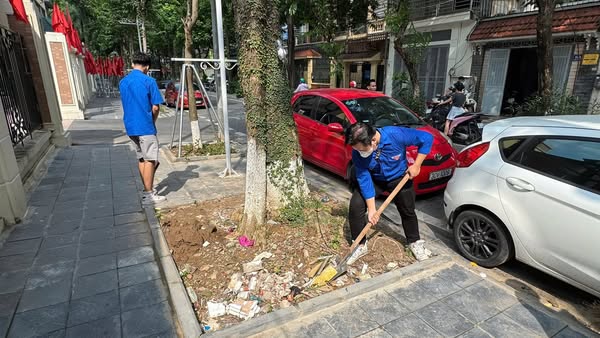 Thanh Niên Phương Liệt hưởng ứng phong trào “Sáng - Xanh - Sạch - Đẹp”- Ảnh 4.