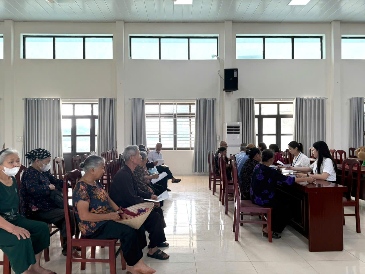 PHÒNG VĂN HÓA XÃ HỘI: triển khai tiếp nhận hồ sơ trợ cấp hưu trí xã hội theo Nghị định 176/2025/NĐ-CP