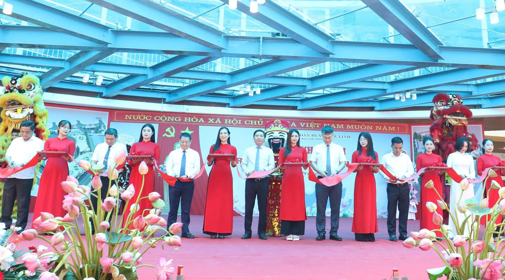 Mê Linh: Khánh thành trường mầm non 134 tỷ đồng trong khu tái định cư Vành đai 4- Ảnh 1.