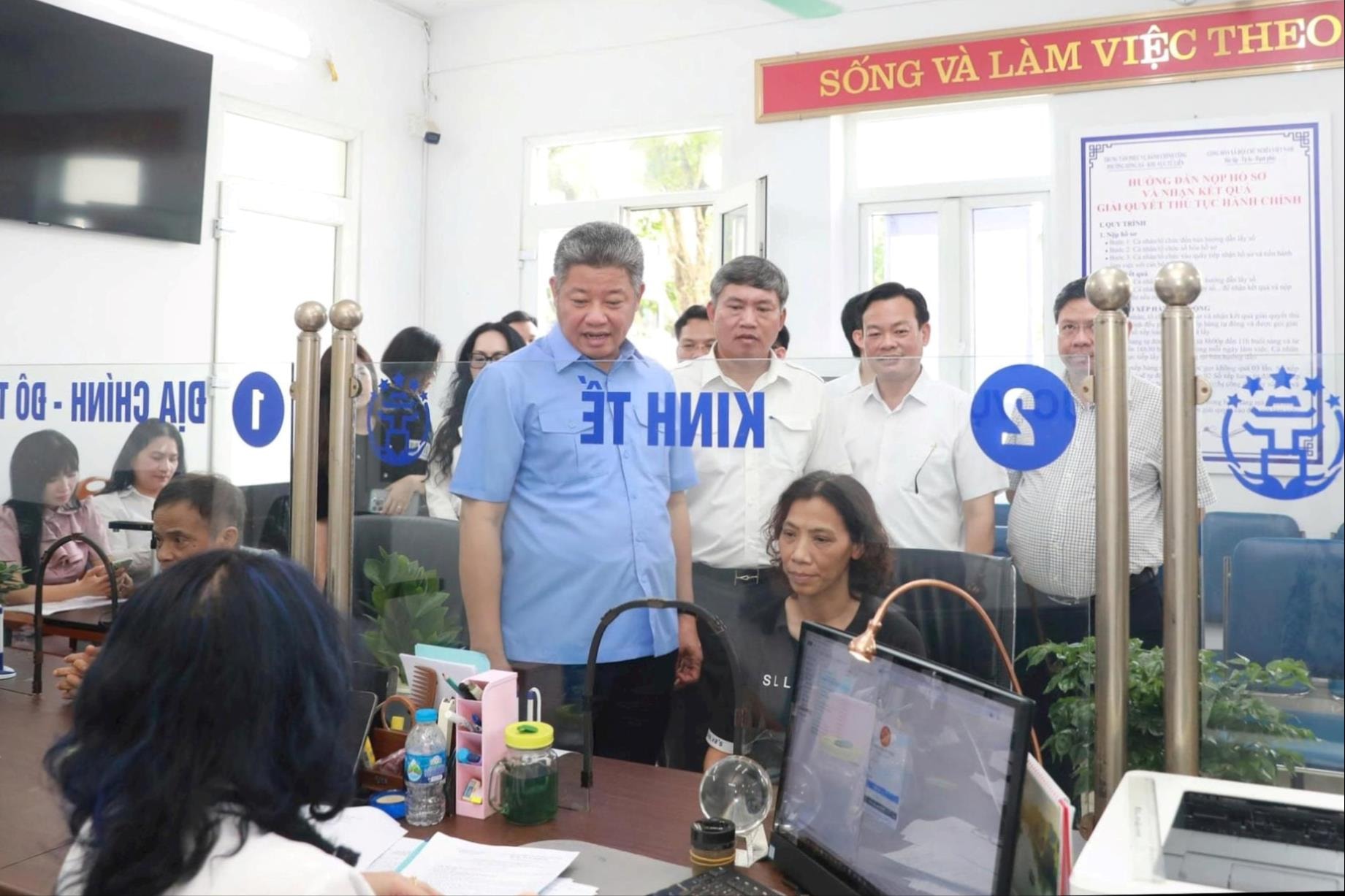 Khắc phục khó khăn, bảo đảm phục vụ tốt nhất cho người dân, doanh nghiệp- Ảnh 7.