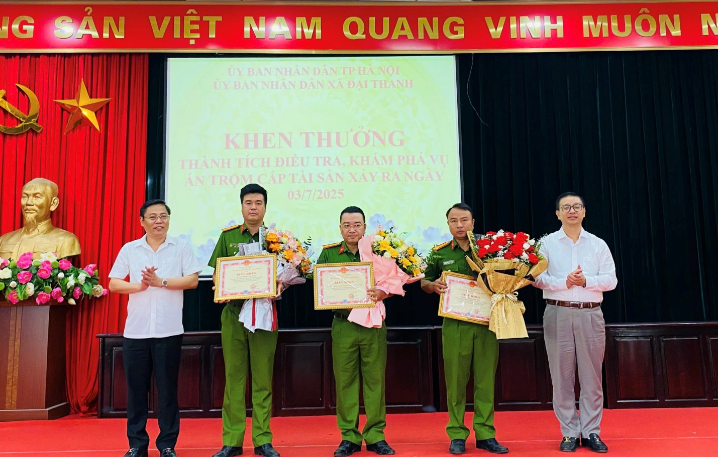 UBND xã Đại Thanh khen thưởng, động viên các tập thể, cá nhân có thành tích xuất sắc đột xuất trong công tác phòng chống tội phạm, giữ gìn ANTT- Ảnh 1.