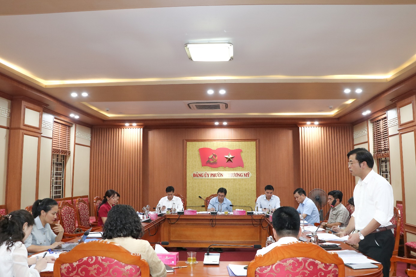 Hội nghị lần thứ hai Ban Chấp hành Đảng bộ phường Chương Mỹ khóa I, nhiệm kỳ 2025 - 2030- Ảnh 2.