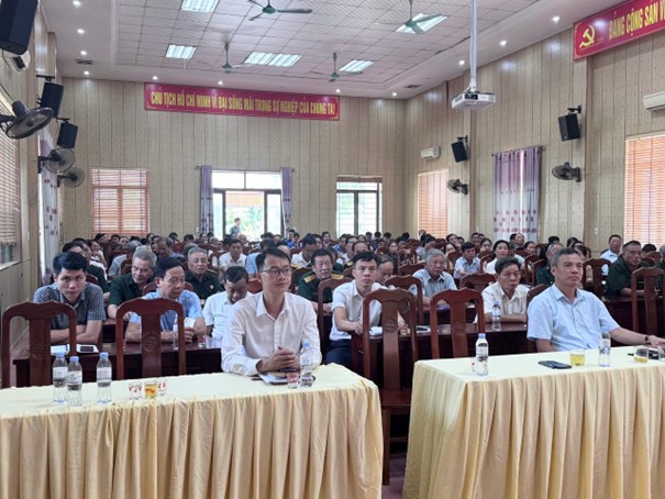 Bí thư Đảng ủy xã Nguyễn Trung Thuận dự gặp mặt, triển khai nhiệm vụ công tác Mặt trận 6 tháng cuối năm 2025- Ảnh 2.