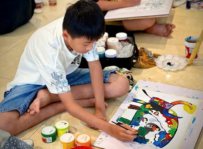 Lớp dạy vẽ miễn phí của các Hoạ sĩ ở Câu lạc bộ Mỹ thuật thôn Cổ Đô- Ảnh 3.