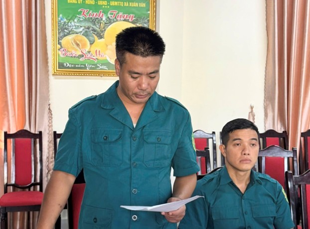 Đồng chí Bí thư Đảng ủy xã An Khánh làm việc với Ban chỉ huy Quân sự xã- Ảnh 2.