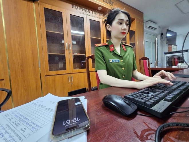 “Ca tối” phục vụ dân - mô hình mới từ Công an phường Ngọc Hà- Ảnh 6.