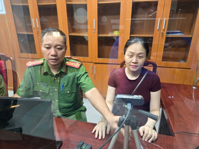 “Ca tối” phục vụ dân - mô hình mới từ Công an phường Ngọc Hà- Ảnh 3.
