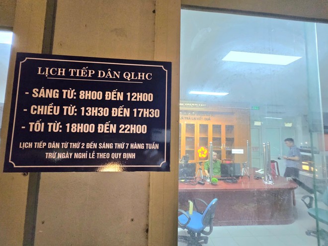 “Ca tối” phục vụ dân - mô hình mới từ Công an phường Ngọc Hà- Ảnh 1.