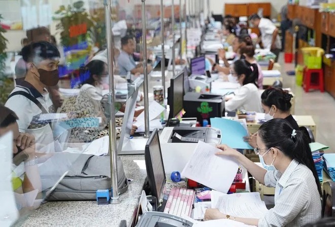 Hướng dẫn chi trả tiền lương, phụ cấp cho công chức tại đơn vị mới- Ảnh 1.