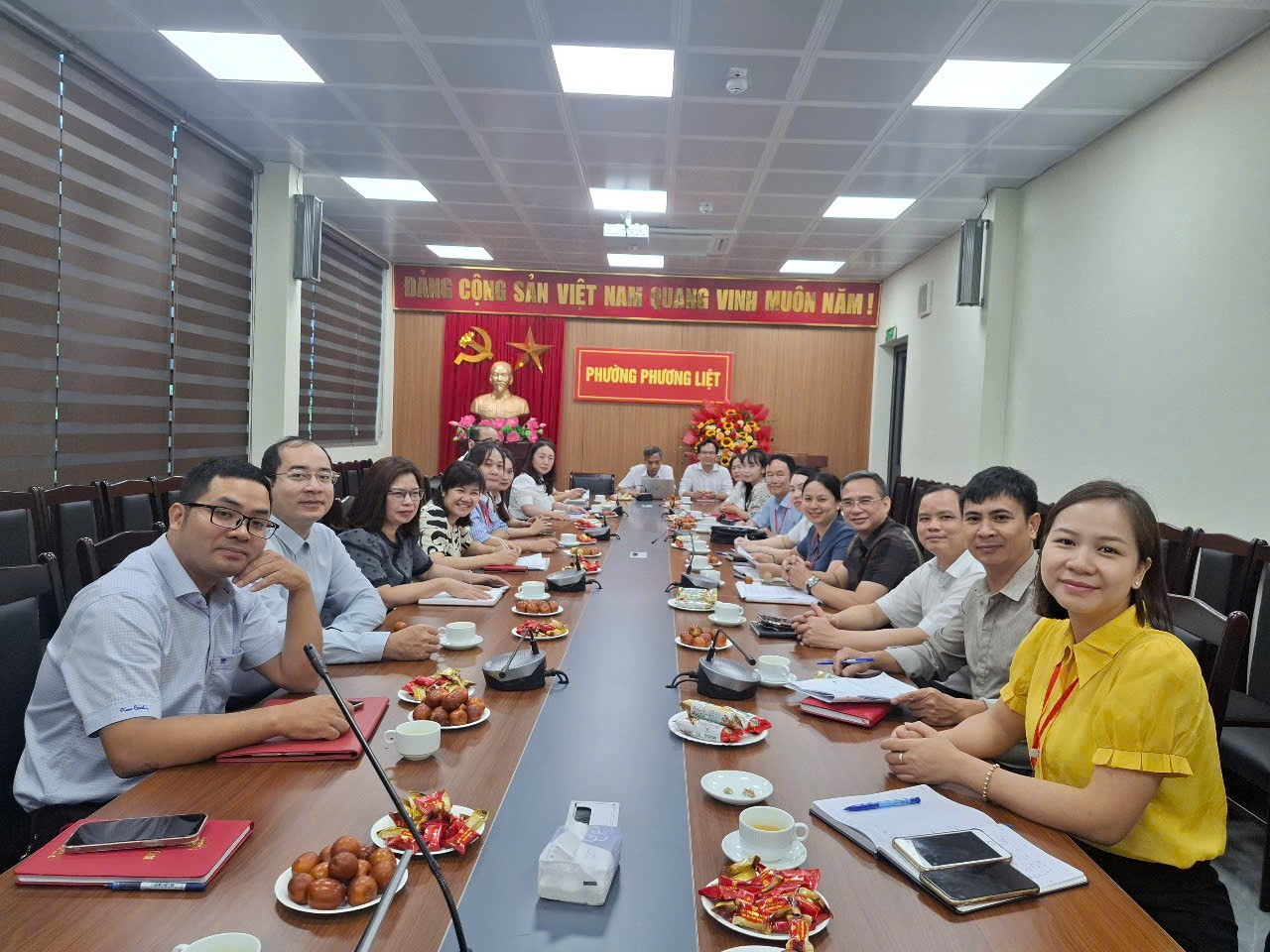 Đảng ủy phường Phương Liệt tổ chức Hội nghị tập huấn sử dụng phần mềm quản lý văn bản cho cán bộ- Ảnh 1.
