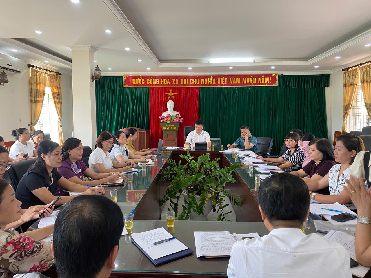 Phòng Văn hóa – xã hội tổ chức Hội chỉ đạo về công tác giáo dục chuẩn bị cho năm học 2025 – 2026 và công tác rà soát trường chuẩn Quốc gia- Ảnh 2.