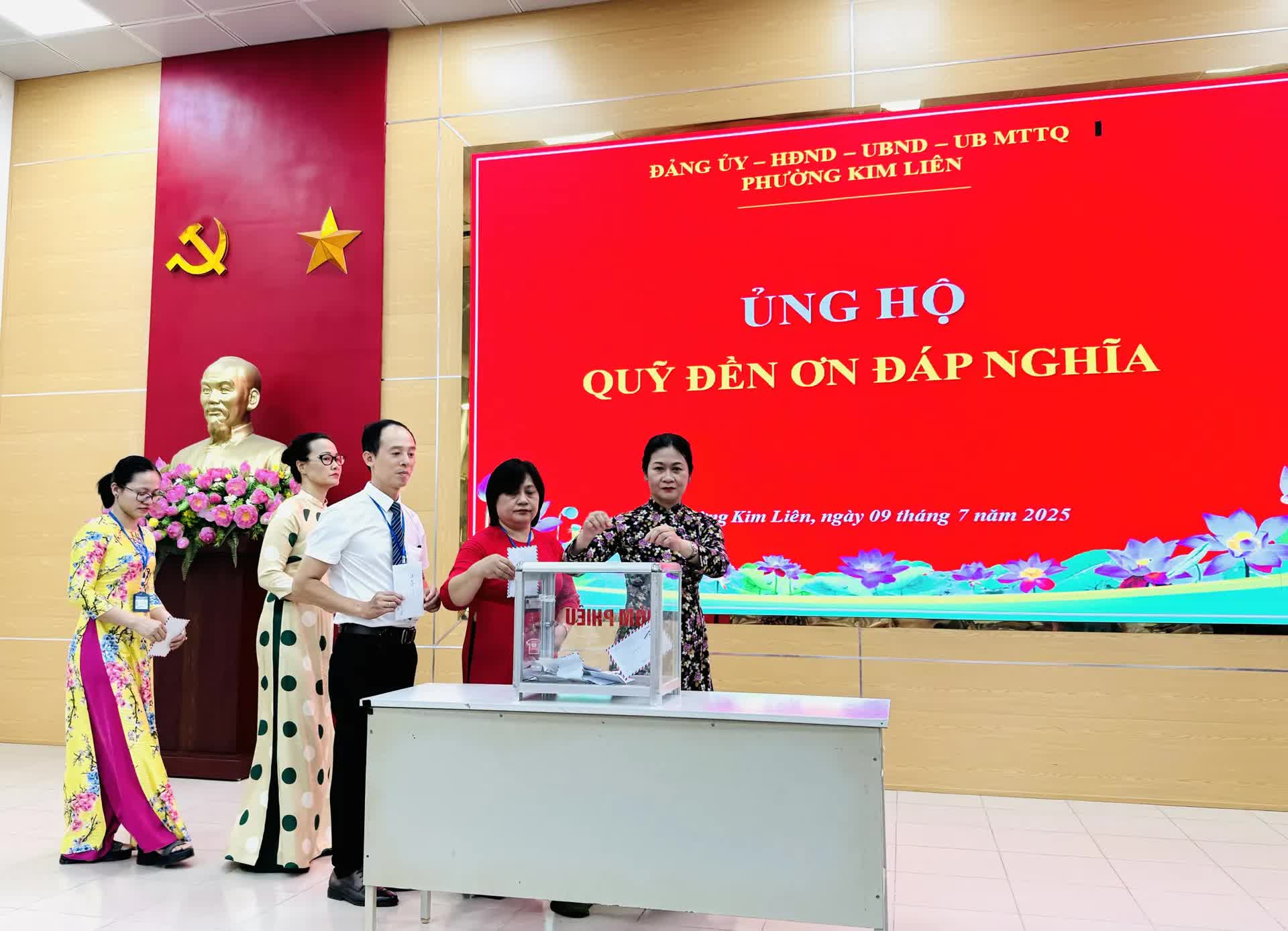 Phường Kim Liên gặp mặt 250 cán bộ cơ sở sau sáp nhập- Ảnh 4.