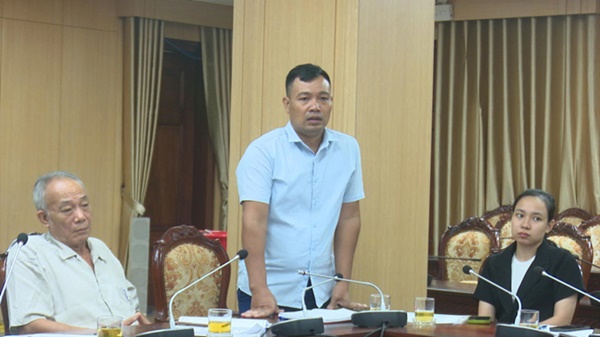 Đồng chí Nguyễn Huy Hoàng-Phó Bí thư Đảng uỷ, Chủ tịch UBND xã làm việc với các thôn xã Đức Giang và thôn Giang Xá, Tổ dân phố thị trấn Trạm Trôi (cũ) về tình hình KTXH-ANQP 06 tháng đầu năm 2025- Ảnh 6.
