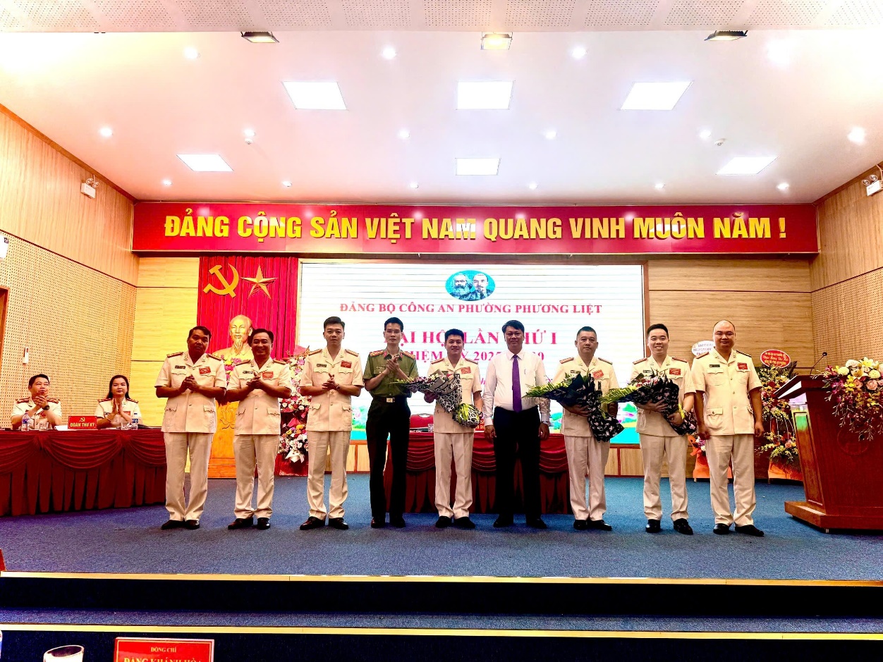 https://congan.hanoi.gov.vn/Portals/0/userfiles/2/27.7/25.jpg?ver=AqjZQ2hxy59ZvbOKpCz9bg%3d%3d
