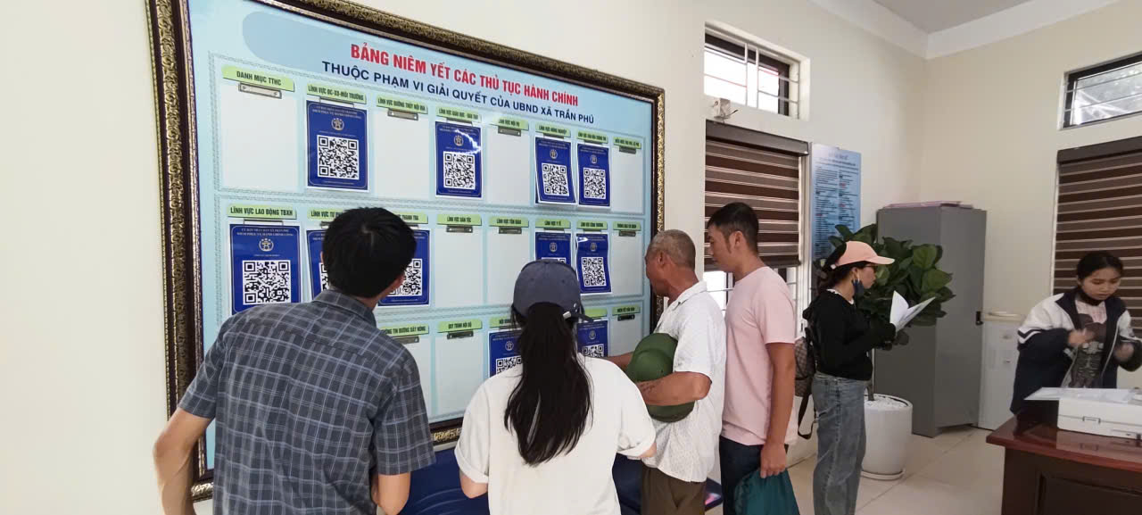 Sau 1 tháng, điểm phục vụ hành chính công xã Trần Phú: Tiếp nhận, giải quyết 5.867 hồ sơ thủ tục hành chính- Ảnh 1.