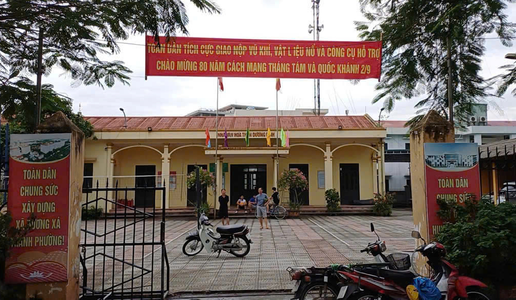 Công an xã phát động phong trào tuyên truyền, vận động thu hồi và đấu tranh phòng chống tội phạm liên quan đến vũ khí, vật liệu nổ, công cụ hỗ trợ- Ảnh 1.