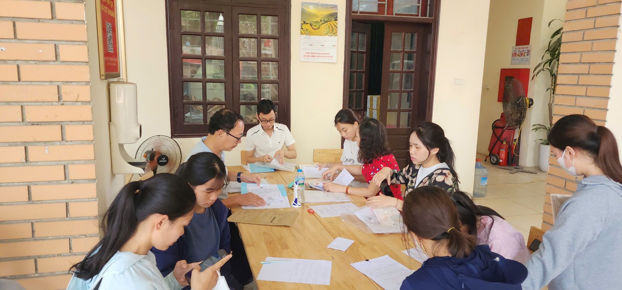 D:\kho\truyền thanh huyện\2025\2025.7\GDTX\517246547_1302190085243104_5385385694857676678_n.jpg