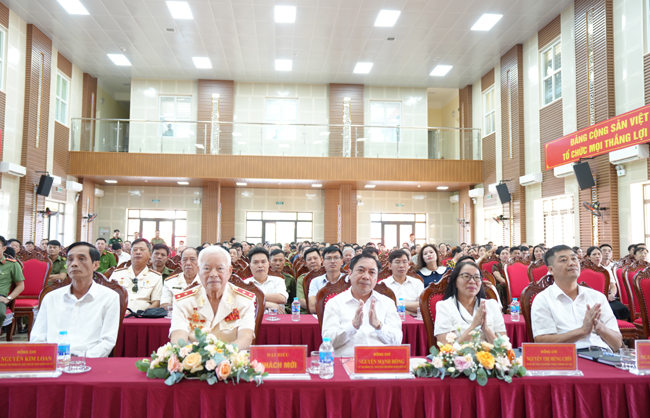 Xã Hạ Bằng- Trọng thể Lễ kỷ niệm 80 năm Ngày truyền thống Công an Nhân dân Việt Nam- Ảnh 3.
