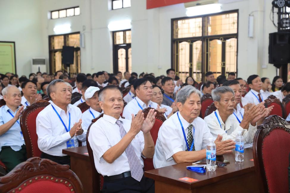 Đại hội đại biểu Đảng bộ xã Đan Phượng lần thứ I, nhiệm kỳ 2025-2030 diễn ra thành công tốt đẹp- Ảnh 6.