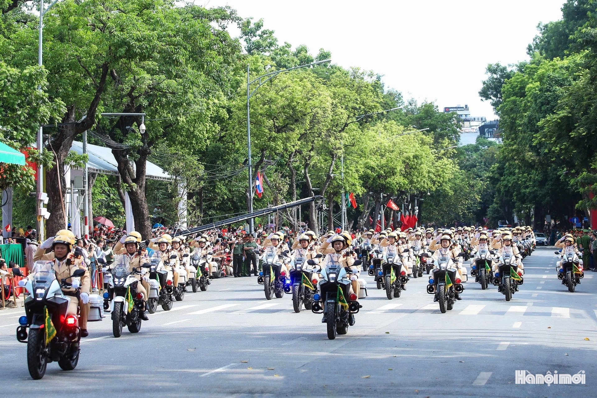 Chiêm ngưỡng dàn khí tài hùng hậu của Công an Thủ đô- Ảnh 2.