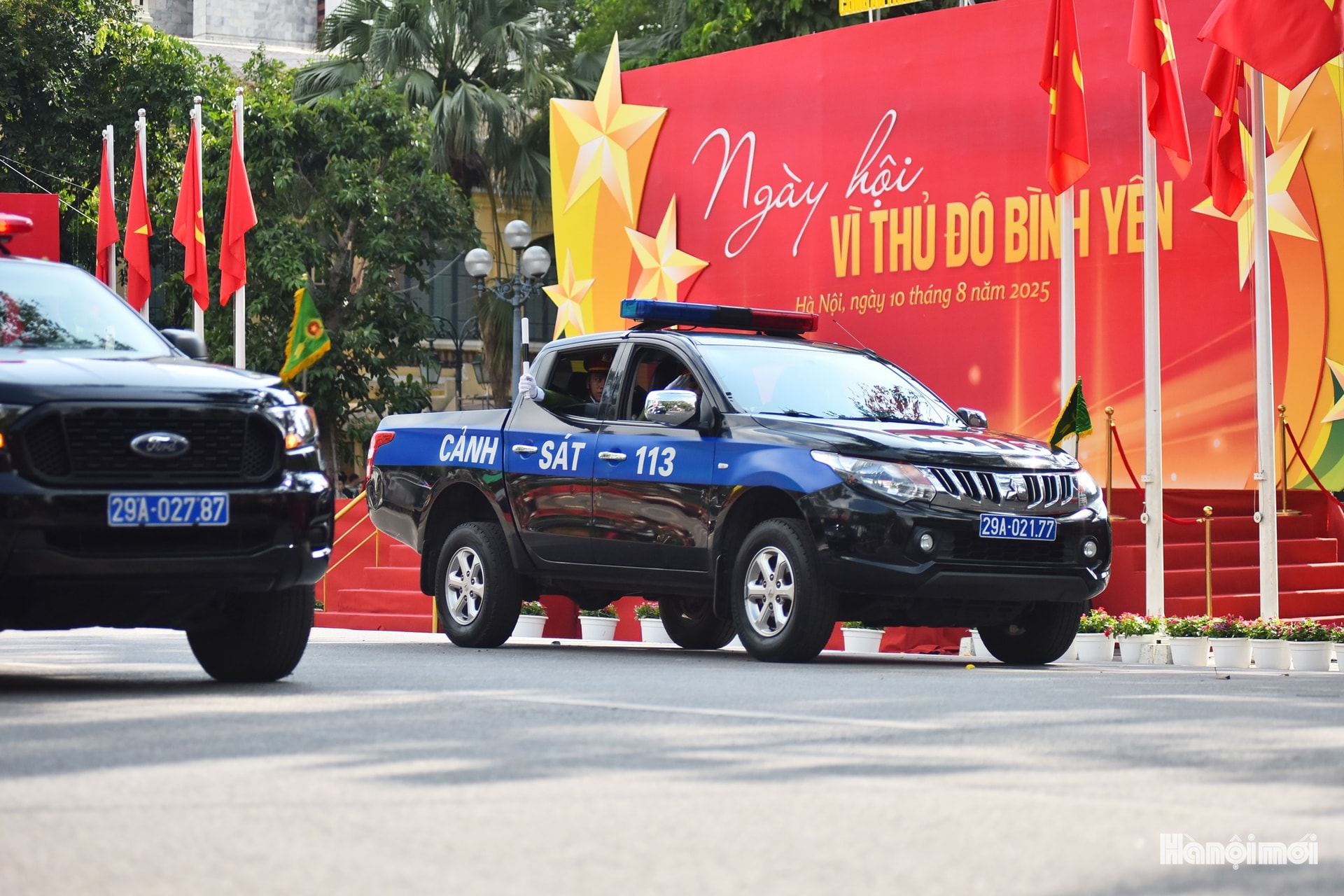 Chiêm ngưỡng dàn khí tài hùng hậu của Công an Thủ đô- Ảnh 4.