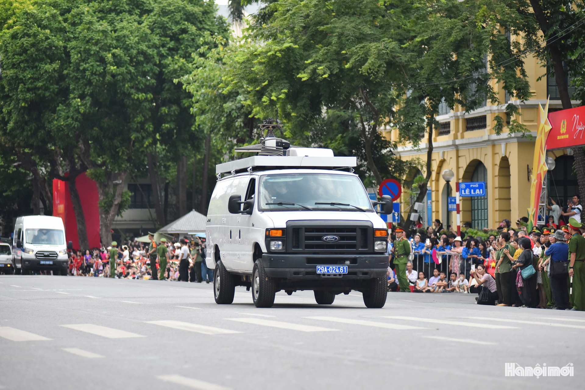 Chiêm ngưỡng dàn khí tài hùng hậu của Công an Thủ đô- Ảnh 13.