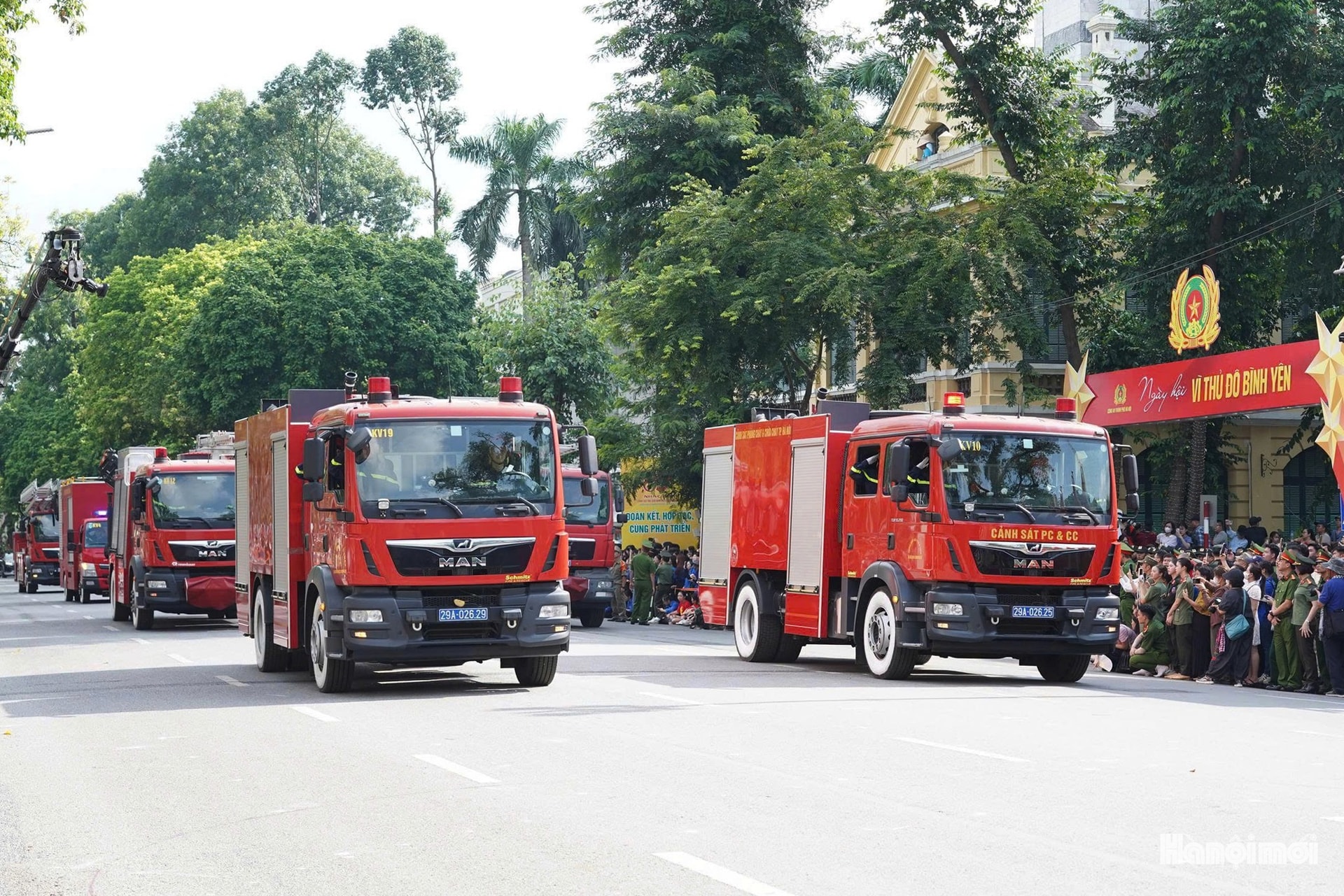 Chiêm ngưỡng dàn khí tài hùng hậu của Công an Thủ đô- Ảnh 18.