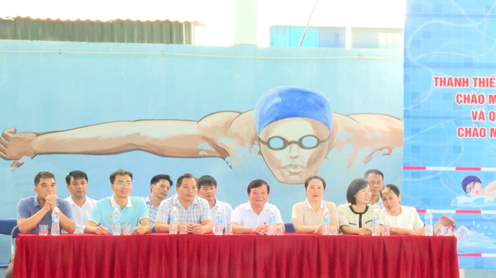 Sôi nổi Giải bơi hè 2025 tại Trung tâm Văn hoá-Thông tin & Thể thao Hoài Đức- Ảnh 1.